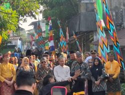 Mewakili Kapolres Ketapang Kapolsek Benua Kayong Hadiri Kegiatan Robo-Robo Di Tepian Sungai Pawan