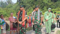 Kasrem 121/Abw Dampingi Irdam XII/Tanjungpura Secara Resmi Menutup Kegiatan TNI Manunggal Membangun Desa (TMMD) Kodim 1206/Putussibau Tahun 2026