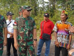 Danrem 121/Abw Dampingi Pangdam XII/Tpr Tinjau Lokasi Pembangunan Yonif TP Tahap V Di Sambas