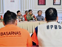 Presiden Prabowo Tinjau Penanganan Karhutla Di Kalbar Pangdam XII/Tpr Bersama Forkopimda Pastikan Sinergi Di Lapangan