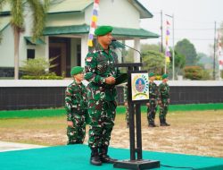 Tekankan Prajurit Hindari Pelanggaran Dan Bijak Bermedia Sosial Kasipers Kasrem 121/Abw Berikan Arahan Selesai Upacara Bendera