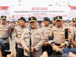 Terima 300 Personel BKO Brimob Untuk Atasi Karhutla Kapolda Kalbar Laksanakan Tugas Dengan Maksimal Utamakan Keselamatan  Dan Penuh Keihklasan