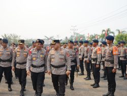 Perkuat Penanggulangan Karhutla  Polda Kalbar Pastikan Kesiapan Personel Hingga Strategi Temukan Sumber Air Dekat Titik Api