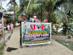 Sat Binmas Polres Melawi Gencarkan Himbauan Kamtibmas Cegah Karhutla Di Desa Batu Ampar