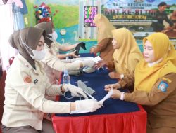 Sambut HUT Ke-81 TNI Kodam XII/Tpr Gelar Pemeriksaan Kesehatan Gratis Untuk Guru Di Kubu Raya