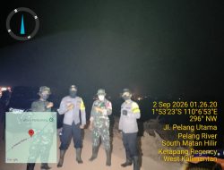 Api Membara Di Malam Hari Kapolres Ketapang Bersama Pejabat Utama Turun Langsung Padamkan Karhutla Di Pelang