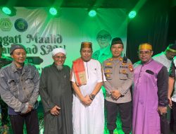 Peringatan Maulid Nabi Di Pondok Miftahul Hidayah Al-Mu’allimin Sekayam, KH. Asep A. Maoshul Affandi Tegaskan Pentingnya Teladani Akhlak Rasulullah