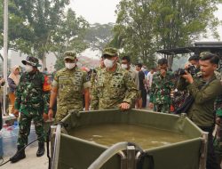 Atasi Krisis Air Bersih Akibat Kemarau TNI Kerahkan Mobil Water Treatment Di Desa Limbung