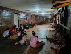 Lewat Rumah Betang Tim Penyuluhan Karhutla Mabes TNI Ajak Masyarakat Adat Desa Setulang Cegah Karhutla