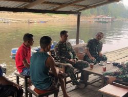 Tim Sosialisasi Mabes TNI Sampaikan Edukasi Karhutla Hingga Ke Lanting Waga 