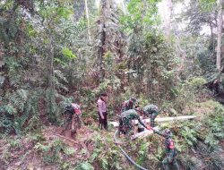 Siap Siaga Hadapi Karhutla Koramil Dan Polsek  Cek Titik Api Serta Sumber Air Untuk Pembuatan Sumur Bor