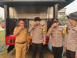 Polres Ketapang Dukung Penyaluran 12 Ribu Liter Air Bersih 117 KK Terima Bantuan