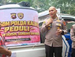 Biro SDM Polda Kalbar Salurkan 2.000 Liter Air Bersih Ke Panti Asuhan Terdampak Kemarau Dan Karhutla