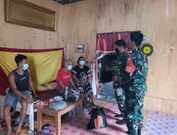 Tak Hanya Cegah KarhutlavTim Penyuluhan Mabes TNI Peduli Lansia Di Desa Tanjung Harapan