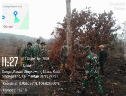 Pastikan Api Benar-Benar Padam Koramil Jajaran Perketat Patroli Lahan Bekas Karhutla Di Tiga Wilayah Singkawang