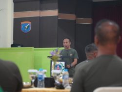 Pererat Kemanunggalan dengan rakyat HUT Ke-81 TNI Korem 121/Abw Gelar Baksos Kesehatan Donor Darah Dan Pembagian Sembako