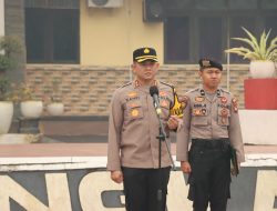 Kapolres Melawi Berikan Penghargaan Kepada Personel Berprestasi Atas Kontribusi Untuk Masyarakat