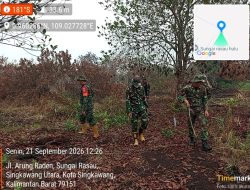 Pastikan Api Padam Koramil 1202-03/Singkawang Tengah Perketat Patroli Lahan Terdampak Karhutla Di Singkawang Utara