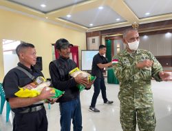 Sambut HUT Ke-81 TNI Kodim 1204/Sanggau Gelar Bazar Sembako Murah