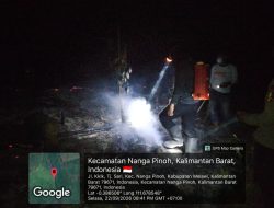 Respons Cepat Polsek Nanga Pinoh Bersama Brimob Dan MPA Padamkan Titik Api Di Tanjung Sari