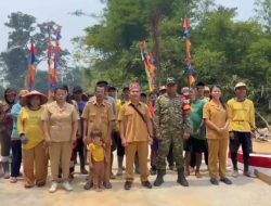 Wujud Nyata Kehadiran TNI Dalam Karya Bakti Pembangunan Jembatan Rabat Beton Oleh Kodim 1209/Bengkayang Rampung 100 Persen