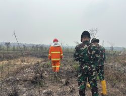 Api Padam Pengawasan Berlanjut Kodim 1202/Singkawang Pantau Ketat Lahan Terdampak Karhutla
