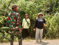 Babinsa Puring Kencana Ingatkan Warga Desa Langau Bijak Kelola Ladang