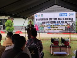 Dukung Penanganan Karhutla Di Landak, BRI Cabang Sanggau Serahkan 50 Pompa Alkon Kepada Kodim 1210/Landak