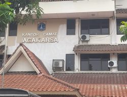 Kabag Tapem Agni Rehab Kantor kecamatan Jagakarsa Tidak ada Potongan 1 rupiah pun.