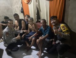 Respons Cepat Polsek Mempawah Hulu Bersama Warga Lansia 80 Tahun Yang Hilang Di Hutan Berhasil Ditemukan