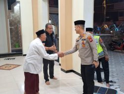 Subuh Keliling Di Pontianak Utara Wakapolresta Ajak Warga Jaga Kamtibmas Dan Ingatkan Layanan 110