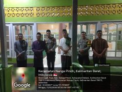 Polisi Bersama Masyarakat Di Masjid Baitul Muhajirin