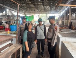 Patroli Humanis Di Pasar Sayur Nanga Pinoh Polres Melawi Hadir Menyapa Dan Dengarkan Keluhan Pedagang