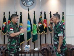 Pangdam XII/Tpr Terima Audiensi Pamitan Danlanud Supadio Di Lobby Makodam