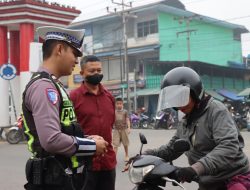 Polres Melawi Menyapa Masyarakat Di Pagi Hari Hadirkan Pelayanan Dan Imbauan Kamtibmas