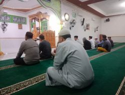 Subuh Keliling Di Ella Hilir Polisi Dekatkan Diri Dengan Masyarakat