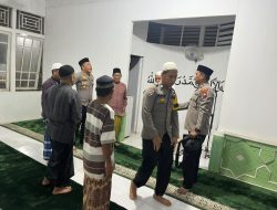 Kapolsek Nanga Pinoh Sampaikan Imbauan Kamtibmas Saat Subuh Keliling Ajak Masyarakat Jaga Keamanan Bersama