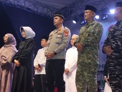 Kapolresta Pontianak Hadiri Maulid Akbar, 15 Ribu Jemaah Padati Alun Alun Kapuas