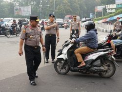Hadir Memberikan Kenyamanan Langsung Kepada Masyarakat Kapolda Kalbar Berdialog Dan Monitoring Lalu Lintas Pagi Di Pontianak