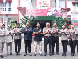 Hari Jadi Ke-75 Humas Polri Bidhumas Polda Kalbar Ajak Personel Berbagi Lewat Donor Darah