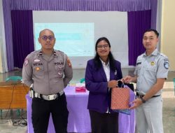 Police Goes to Campus Polres Landak Edukasi Mahasiswa STT Arastamar tentang Etika Berlalu Lintas