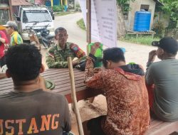 Babinsa Koramil 1206-04/Badau Gencar Sosialisasikan Rekrutmen TNI Melalui Komsos