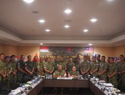 Perkuat kerjasama Bilateral Kolakopsrem 121/Abw Menggelar Kegiatan Rapat Unit Commander’s Meeting (UCM) Seri 2/2026 Bersama Dengan MK 3 Briged TDM